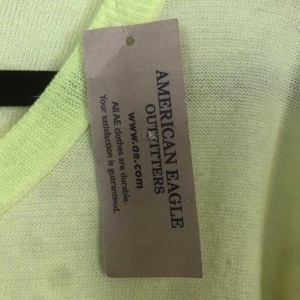 AMERICAN EAGLE X-Small Bright Yellow Pullover Sweater Sweatshirt Crewneck NWT - Picture 4 of 7
